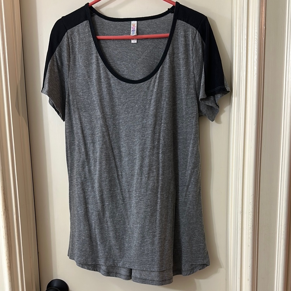 3 for $10 LuLaRoe Gray and Black Short Sleeve Tee